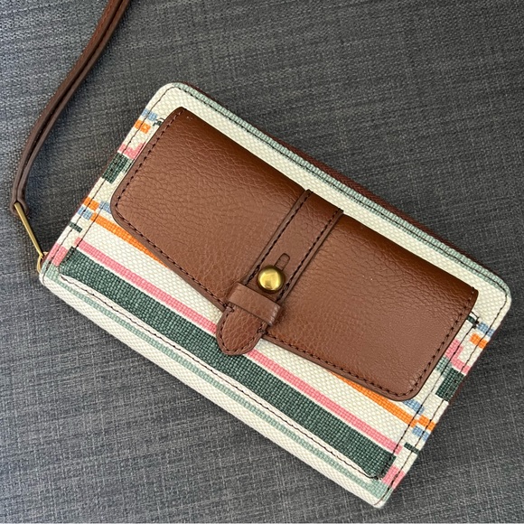 NWT FOSSIL FAYE STRING WALLET IPHONE CASE ORGANIZER SPRING STRIPE - Picture 1 of 9